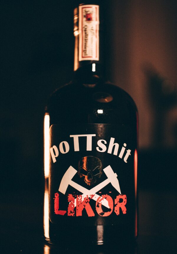 poTTshit likör